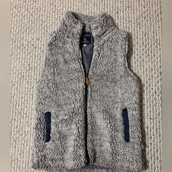 Simply Southern Gray Sherpa Vest - Picture 1 of 5